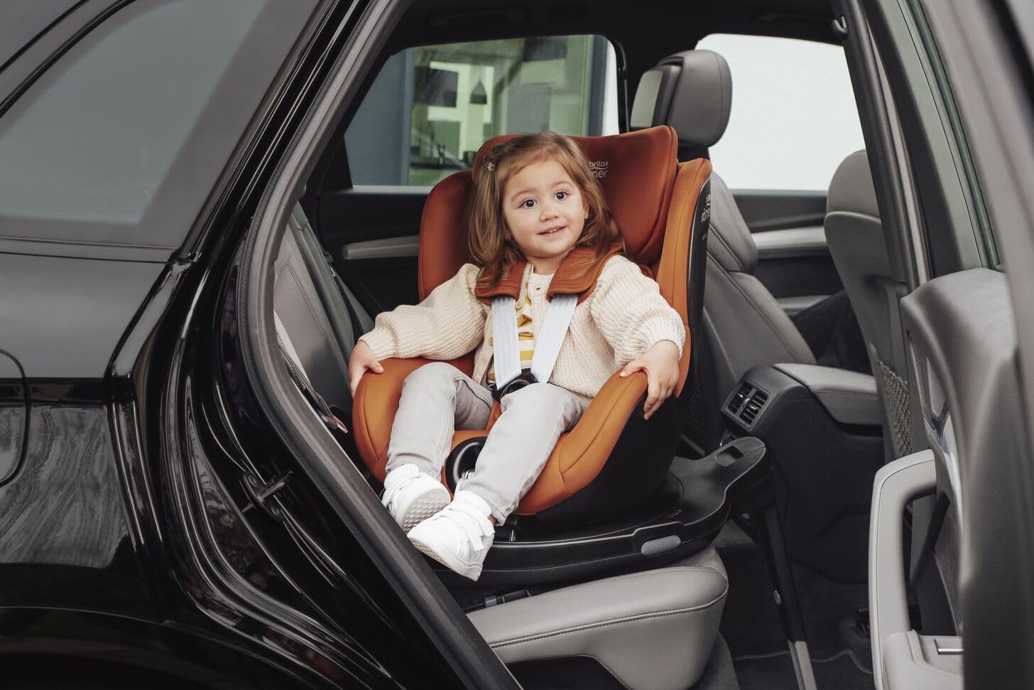 britax-r-mer-dualfix-2-z-line-i-size-kindersitz-midnight-grey image 7